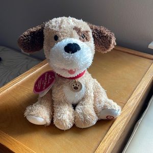 Hallmark Sweet Talkin' Pup Sound and Motion.